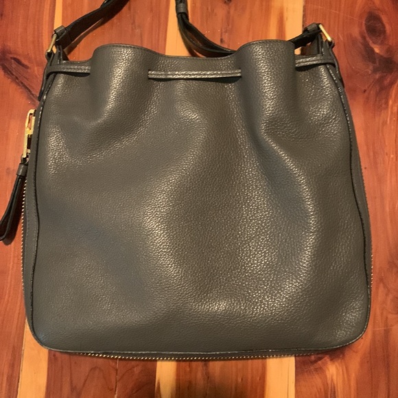 Tom Ford Sedgwick Drawstring Bucket Bag - Picture 4 of 14